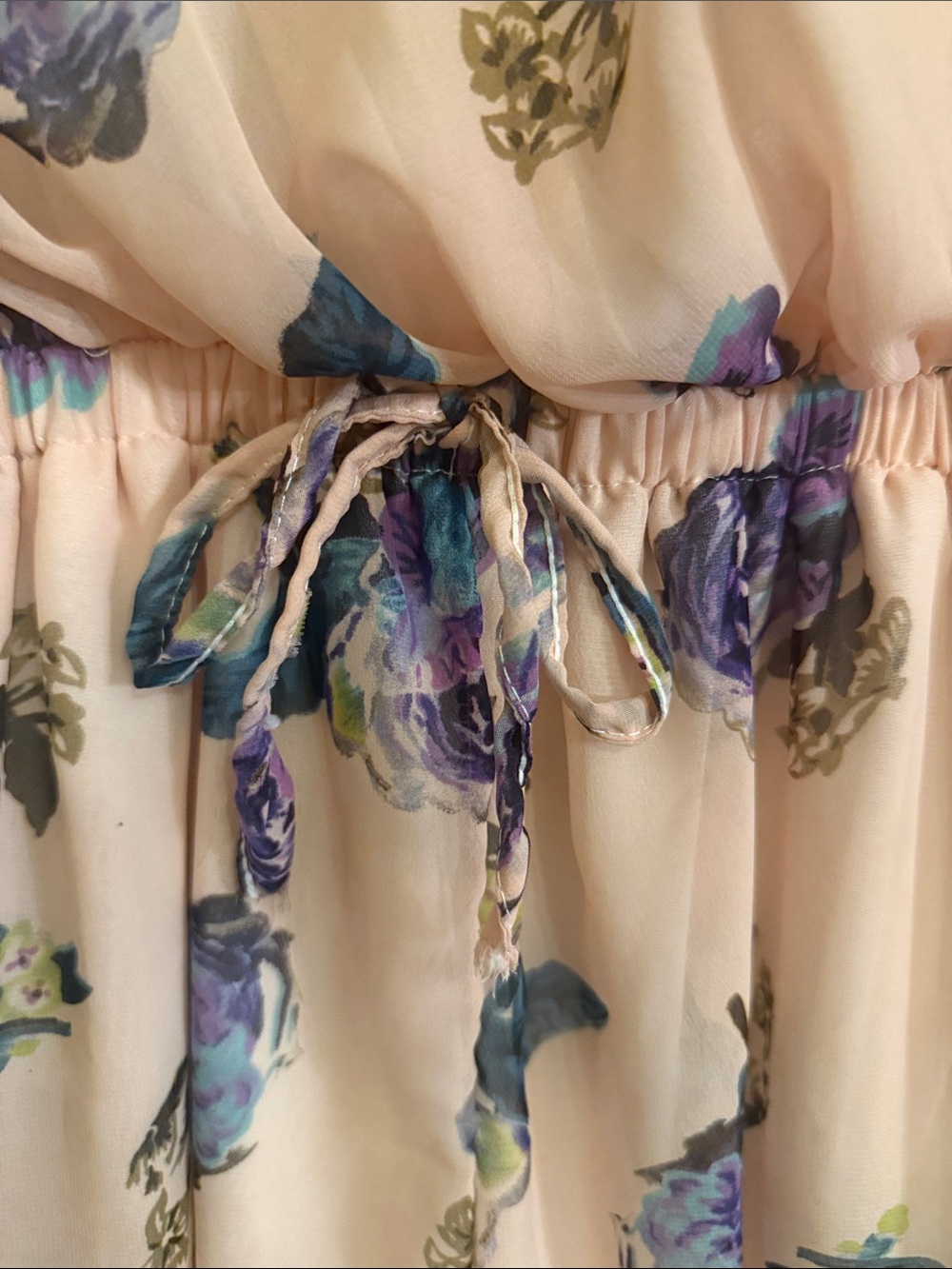 NWT Choies Pink Purple Floral Chiffon Romper Bell Sleeve Tie Waist Size S - Picture 3 of 6